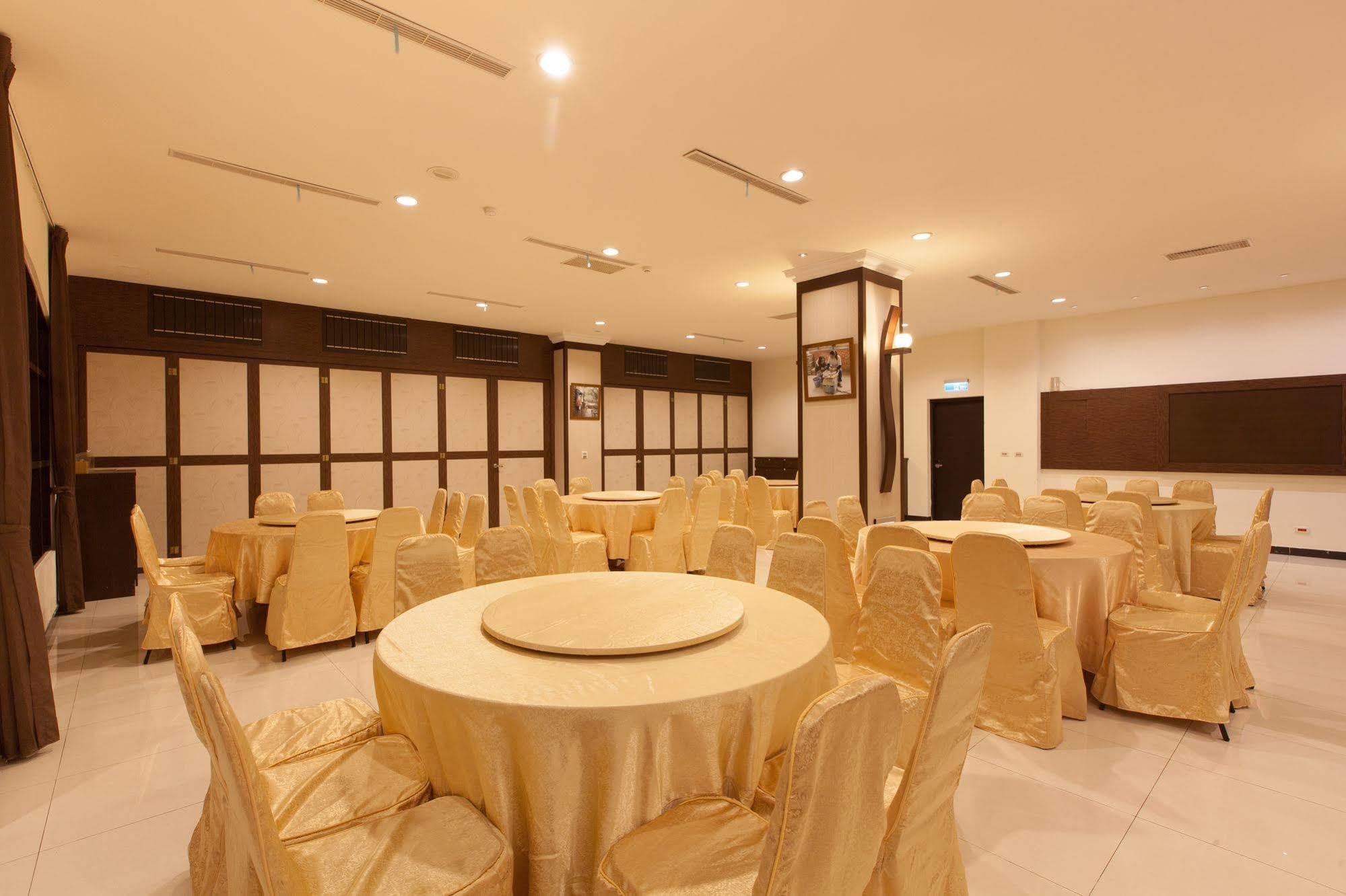 F Hotel - Sanyi Exterior photo